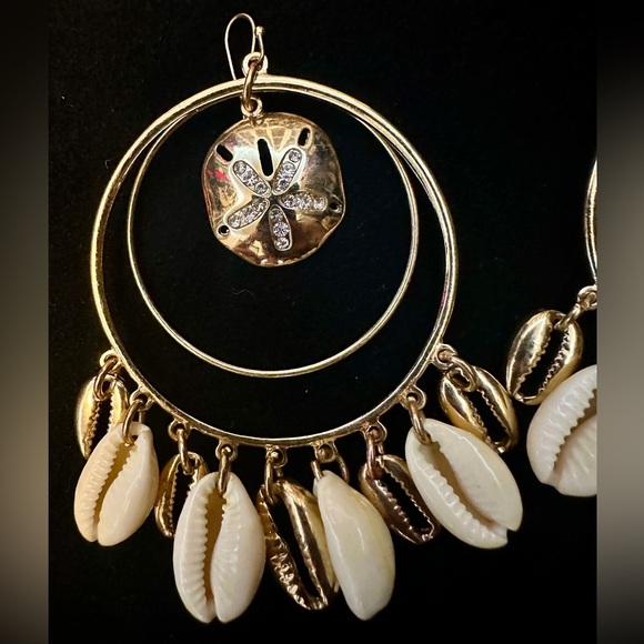 Shell Hoop Earrings - Picture 4 of 7